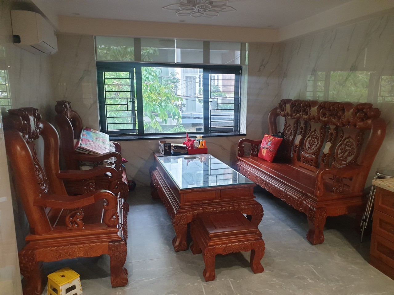 Nội Thất Việt Vượng - Nơi Thu Mua Đồ Gỗ Cũ Đáng Tin Cậy Ở Quận Tân Phú